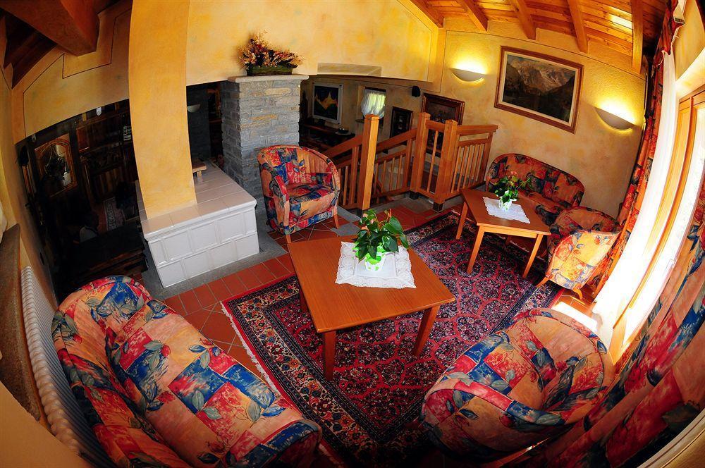 Hotel Le Bouquet - Adults Only Cogne Buitenkant foto