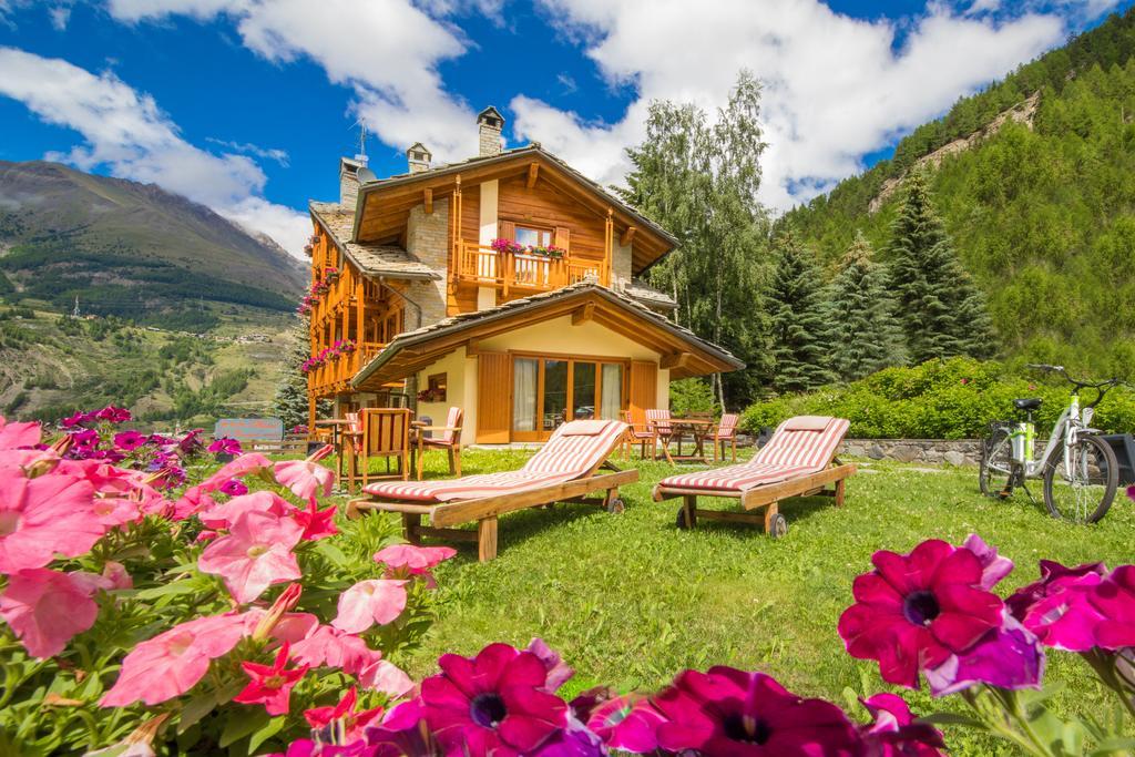 Hotel Le Bouquet - Adults Only Cogne Buitenkant foto