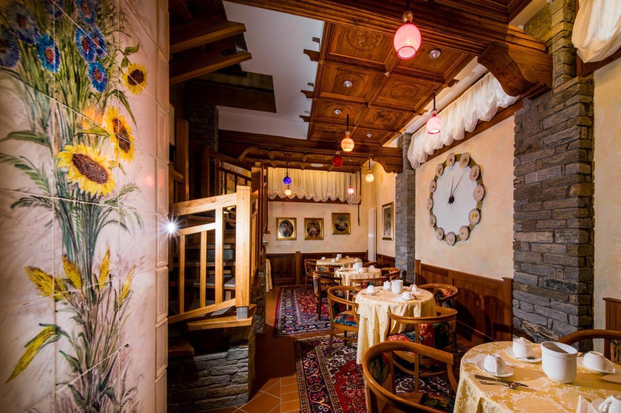 Hotel Le Bouquet - Adults Only Cogne Buitenkant foto
